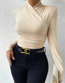 Blusa Curvelo com Gola Transpassada e Mangas Longas