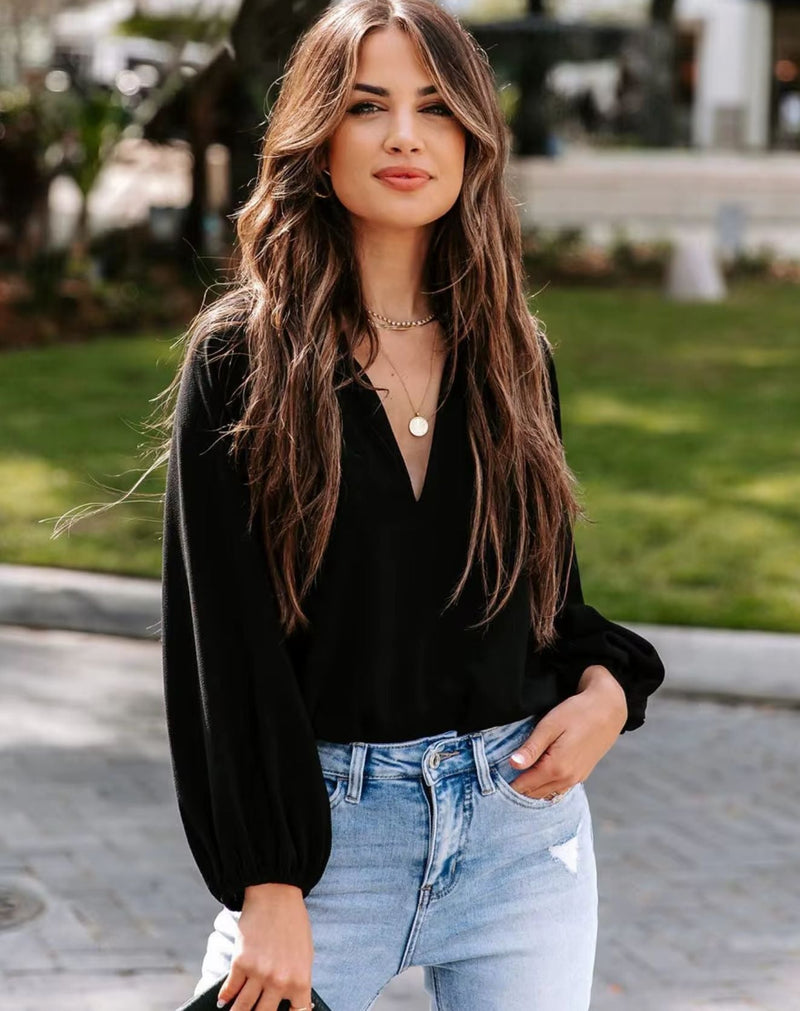 Blusa Déia com Decote V e Mangas Longas