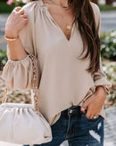 Blusa Déia com Decote V e Mangas Longas