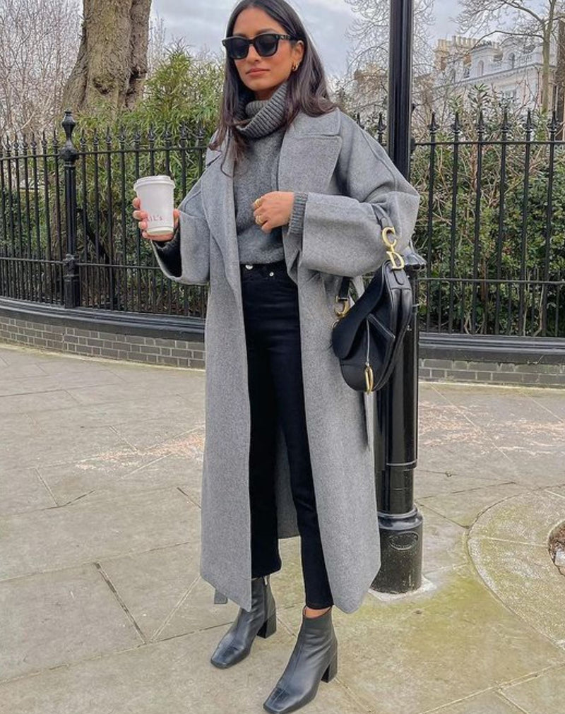 Casaco Ivy de Lã Batida Oversized e Alongado