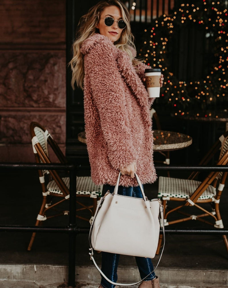 Casaco de Pelos Alongado