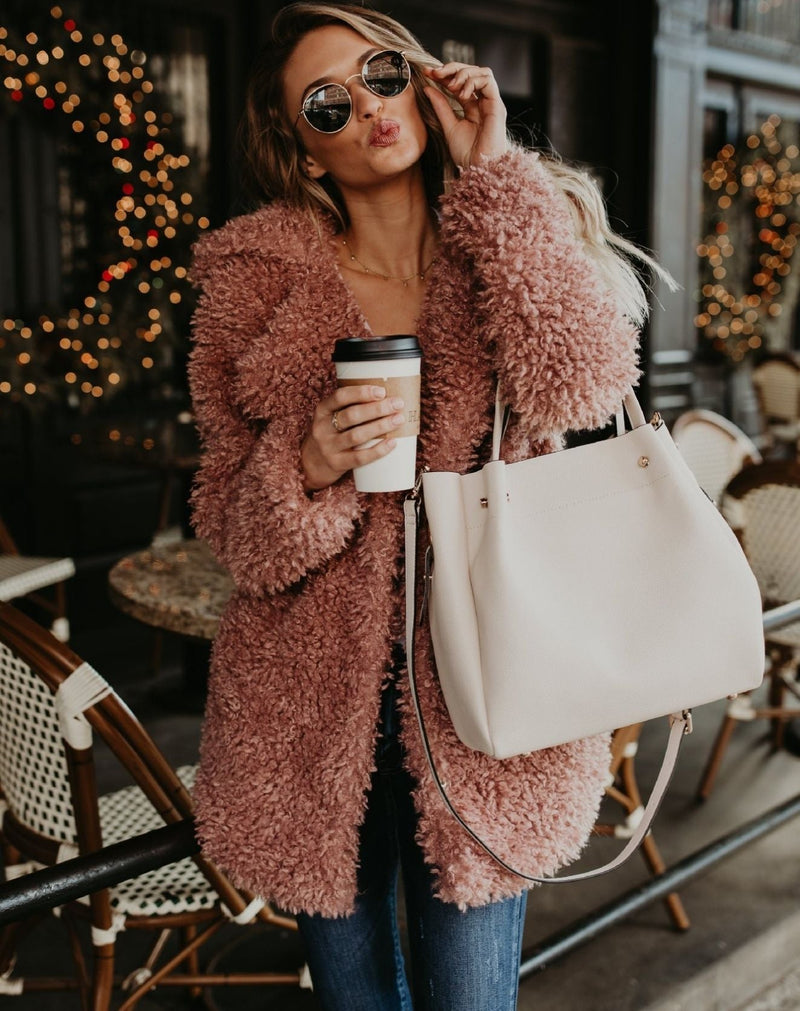 Casaco de Pelos Alongado