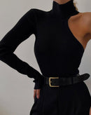 Blusa Munancy Gola Alta de Uma Manga Só