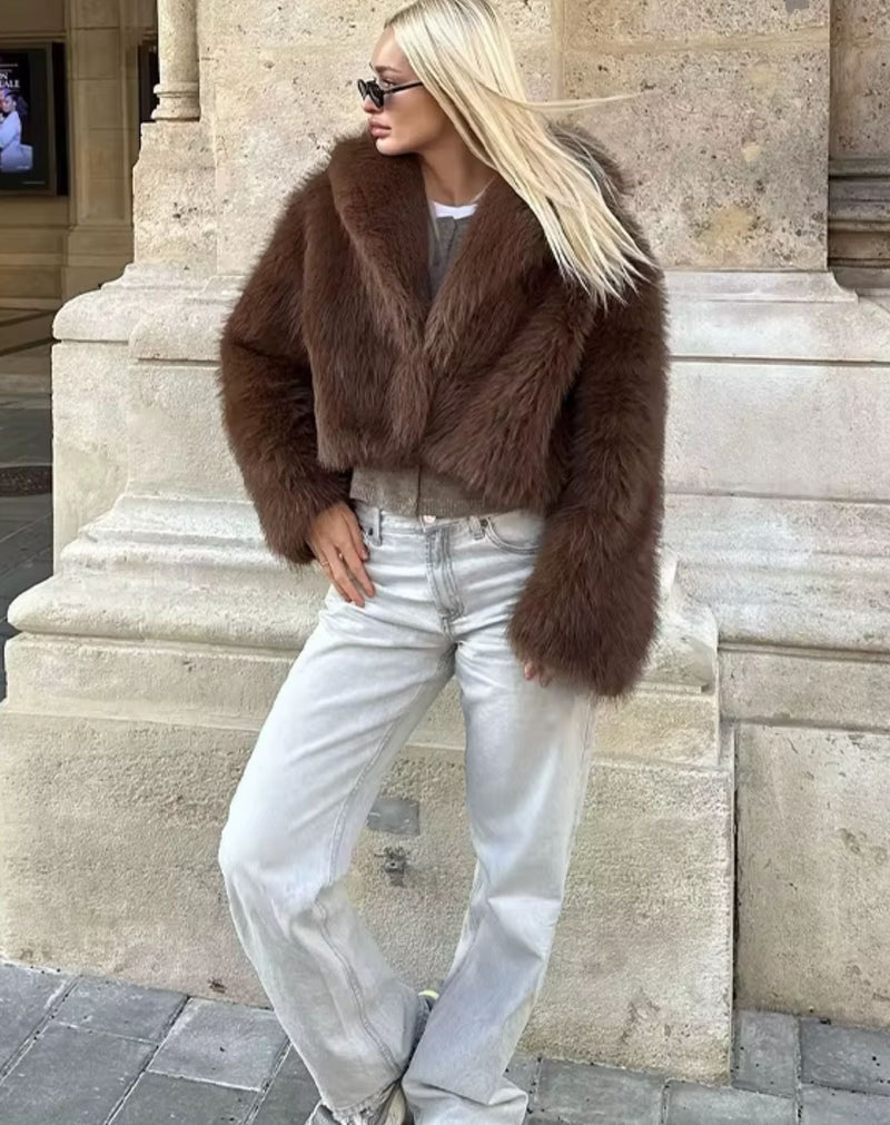 Casaco Curto de Pelos Cappuccino