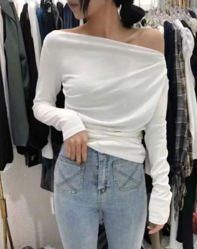 Blusa Gio Ombro de Fora e Mangas Longas