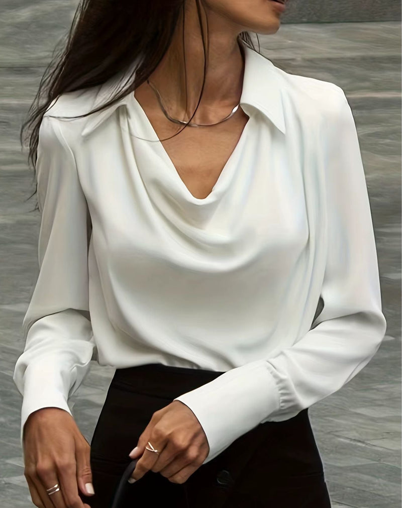 Blusa Linda com Gola Caída e Mangas Longas