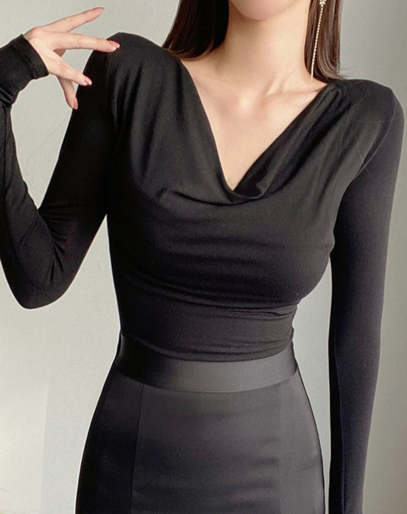 Blusa Meduza Decote V e Mangas Longas